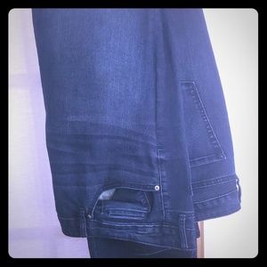 2 pairs Ava & Viv jeans